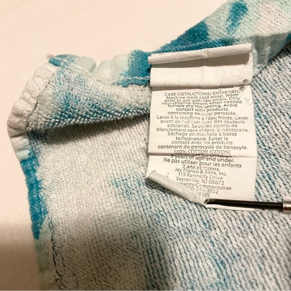 Vintage Disney Mickey Mouse Surfing Beach Towel - Picture 16 of 16